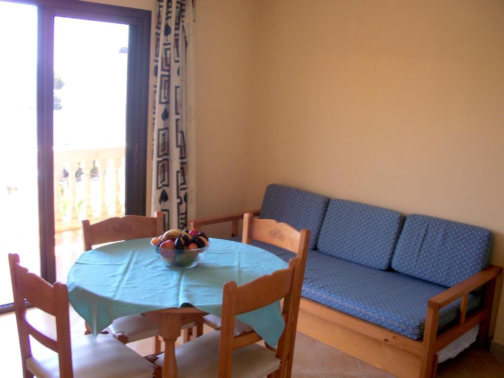 Apartamentos Triton กาลารัตจาดา ห้อง รูปภาพ